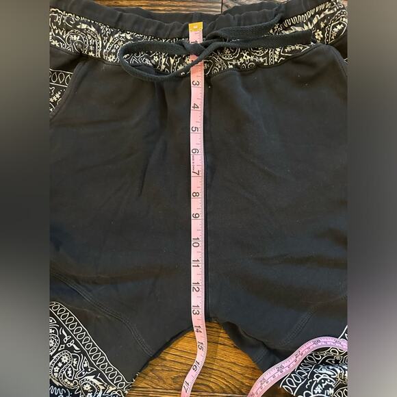 Nappytabs Bandana Print Jogger, Size Medium. - Picture 5 of 9